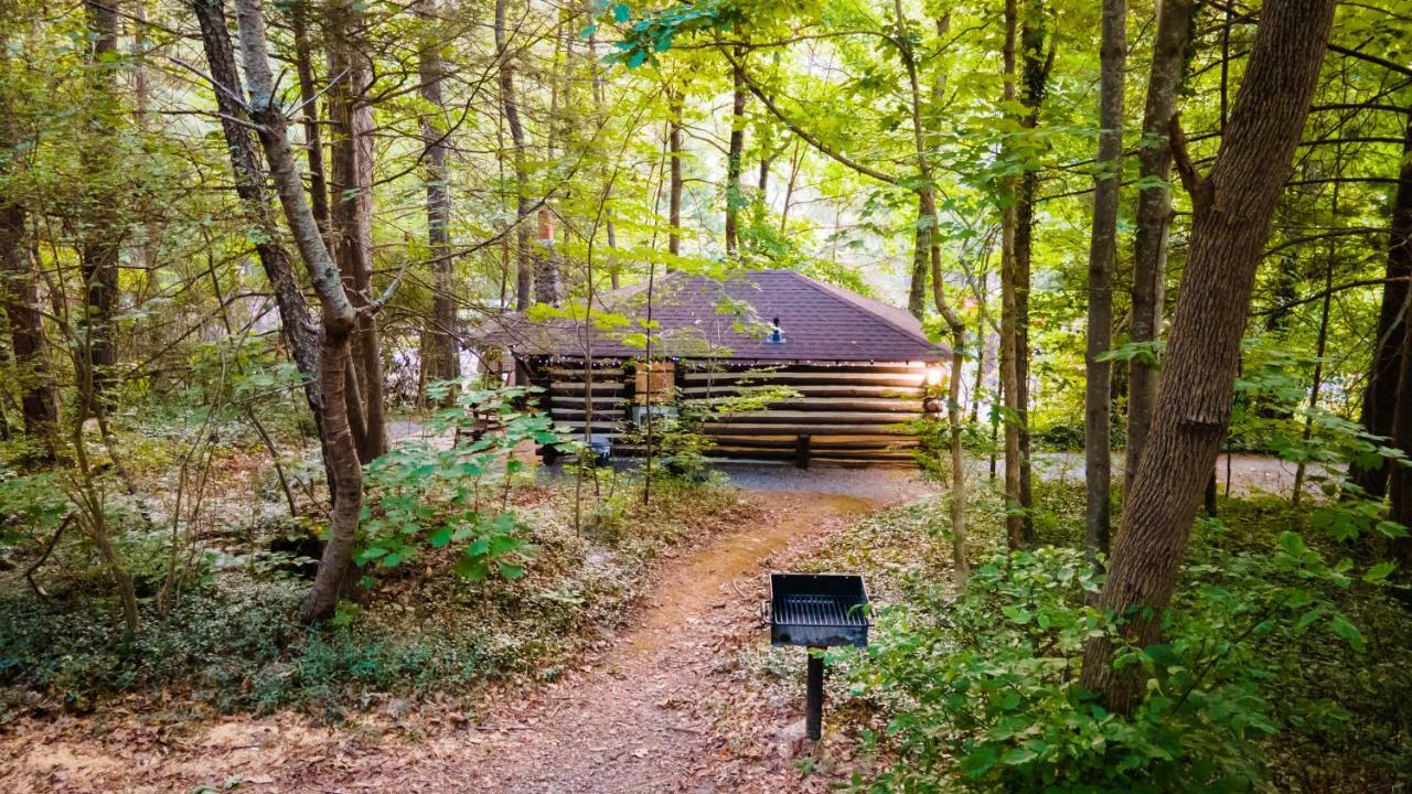 Log Cabin Motor Court アシュビル エクステリア 写真
