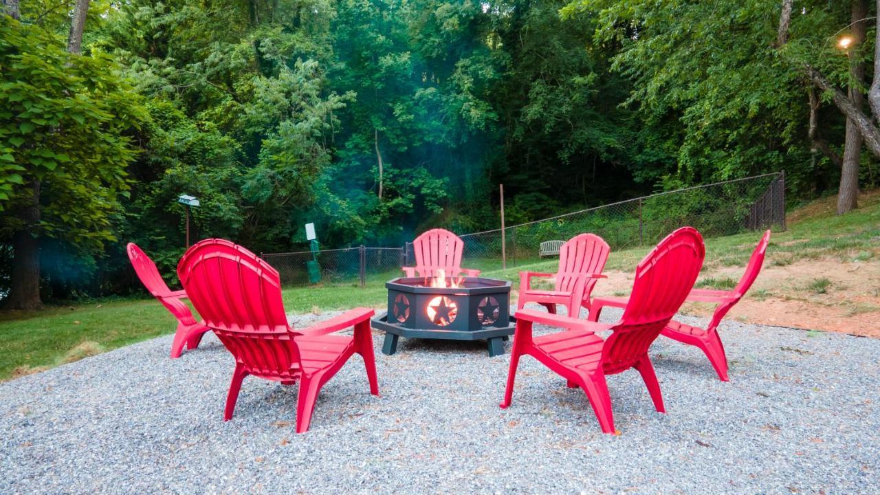 Log Cabin Motor Court アシュビル エクステリア 写真