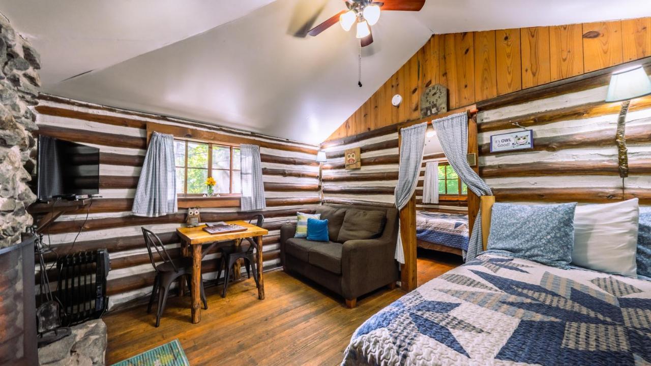Log Cabin Motor Court アシュビル エクステリア 写真